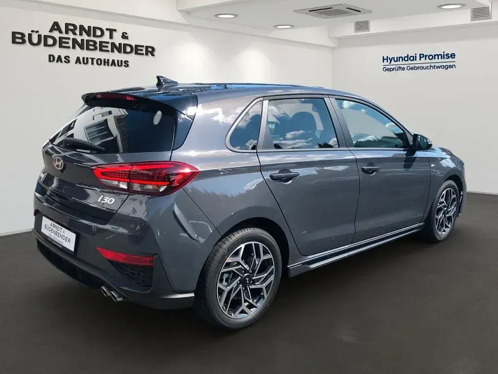Neu Hyundai i30 Trend 150 PS (110 kW) 2026 Grau Limousine