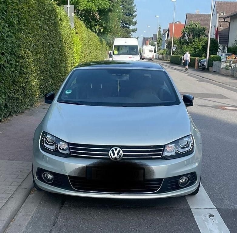 Grau Gebraucht 2011 VW Eos Exclusive Cabrio | 9.700 € (Guter Preis) - Bild 1/4