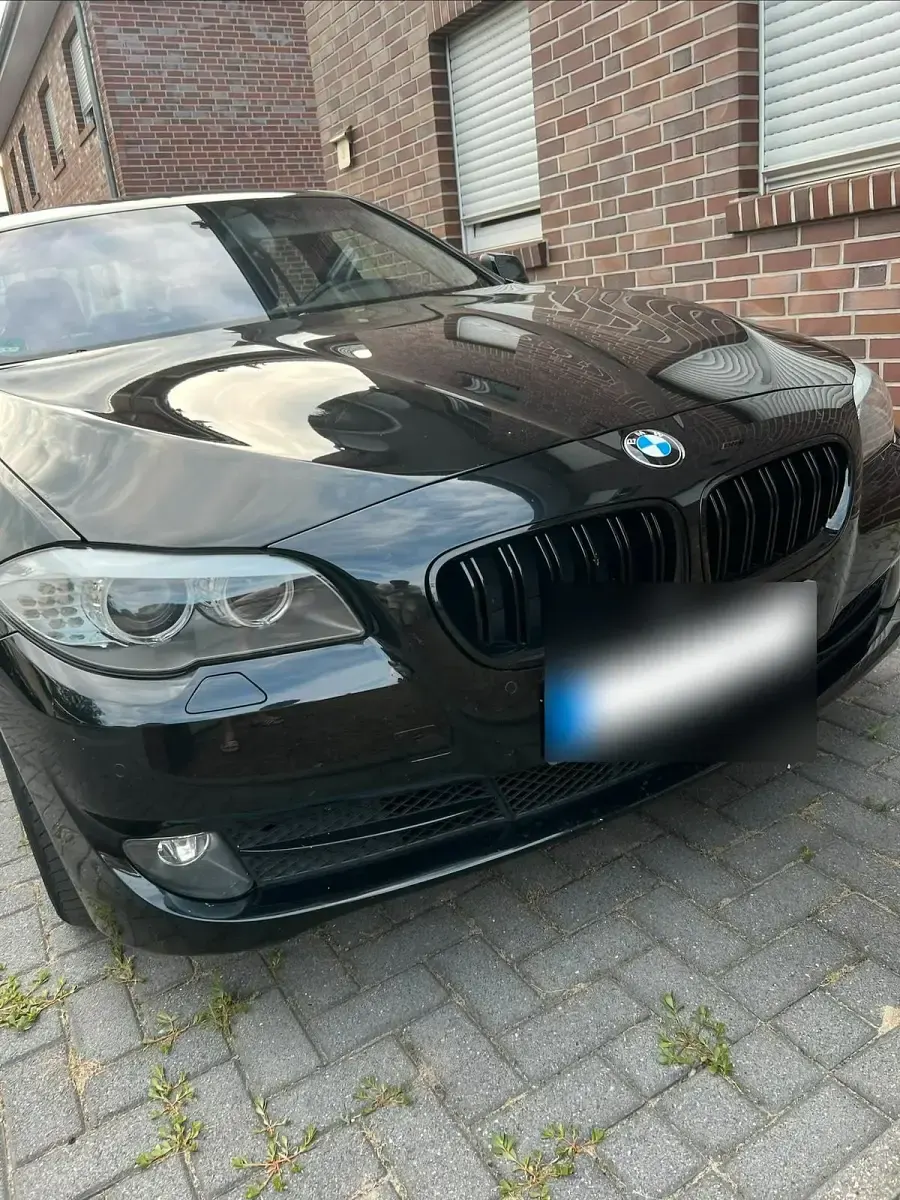Gebraucht BMW 530 258 PS (189 kW) 2012 Schwarz Limousine