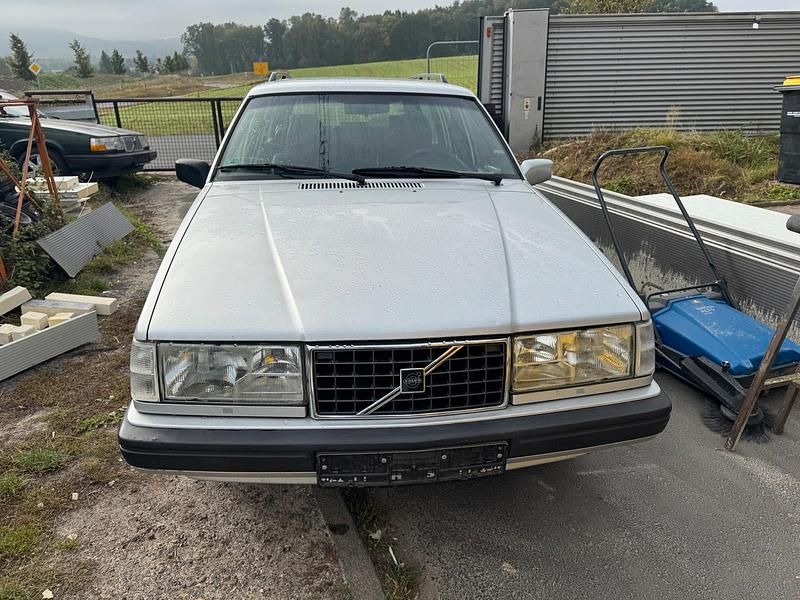 Silber Gebraucht 1997 Volvo 940 Kombi | 5.999 € (Fairer Preis) - Bild 1/4