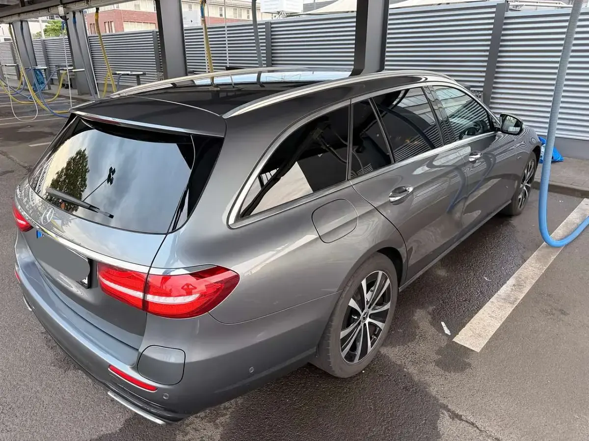 Gebraucht Mercedes E300 306 PS (225 kW) 2020 Grau Kombi