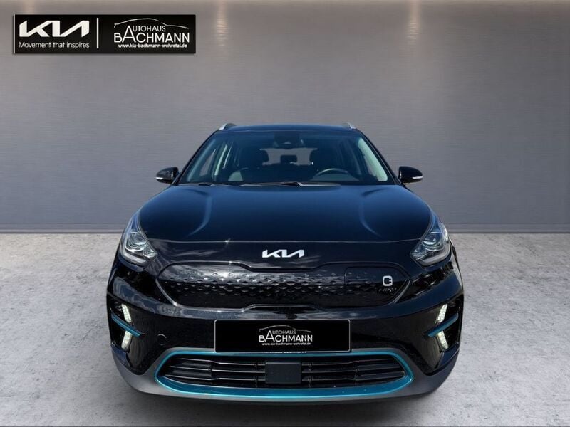 Schwarz Gebraucht 2022 Kia e-Niro Vision SUV | 21.980 € (Guter Preis) - Bild 1/4