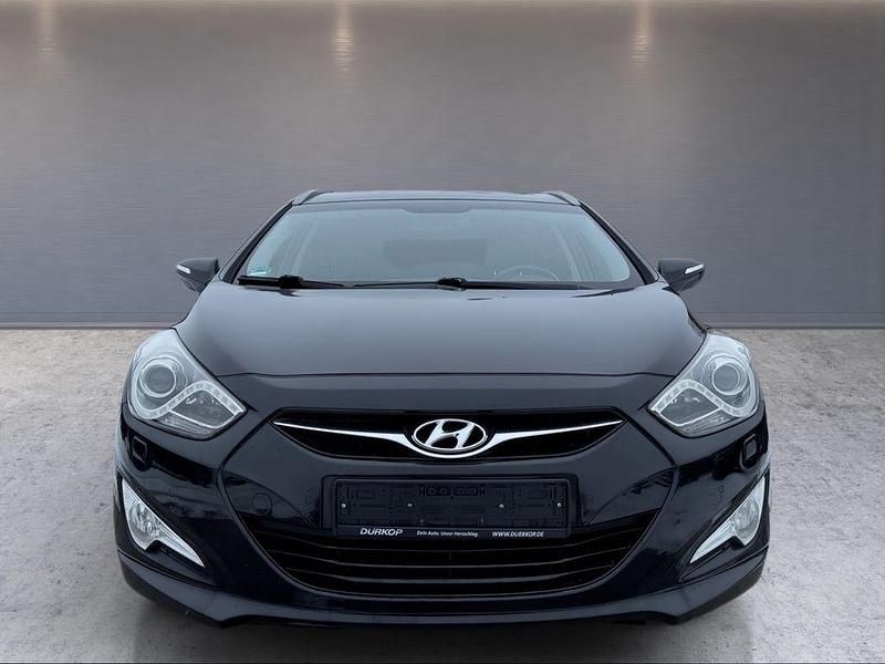 Gebraucht Hyundai i40 Edition 135 PS (99 kW) 2013 Schwarz Kombi
