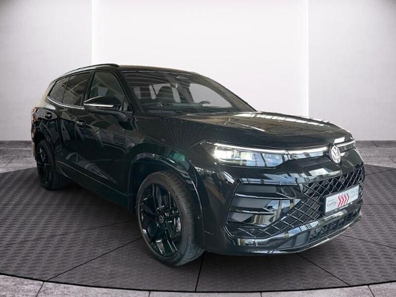 Gebraucht VW Tayron Style 265 PS (194 kW) 2025 Grenadillschwarz (metallic) SUV