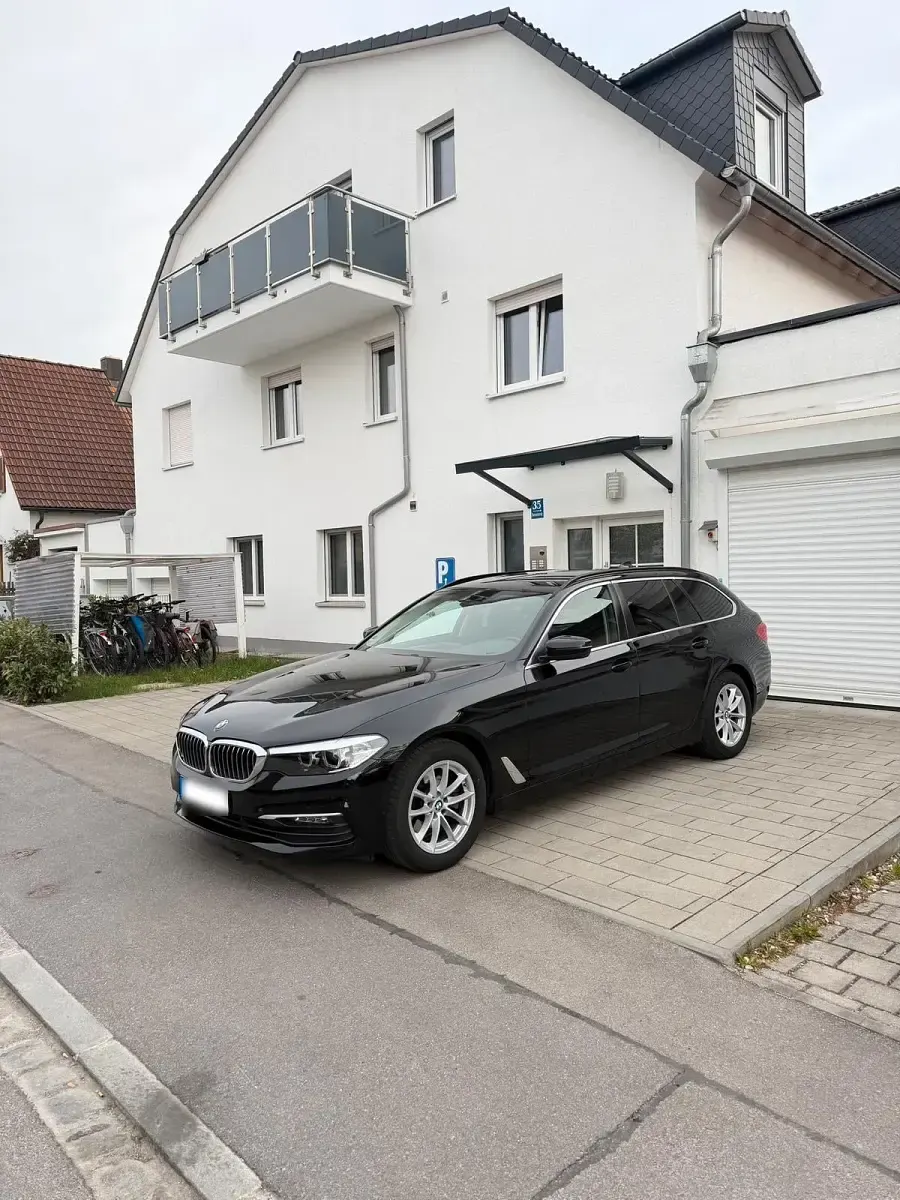 Gebraucht BMW 520 190 PS (139 kW) 2018 Schwarz Kombi