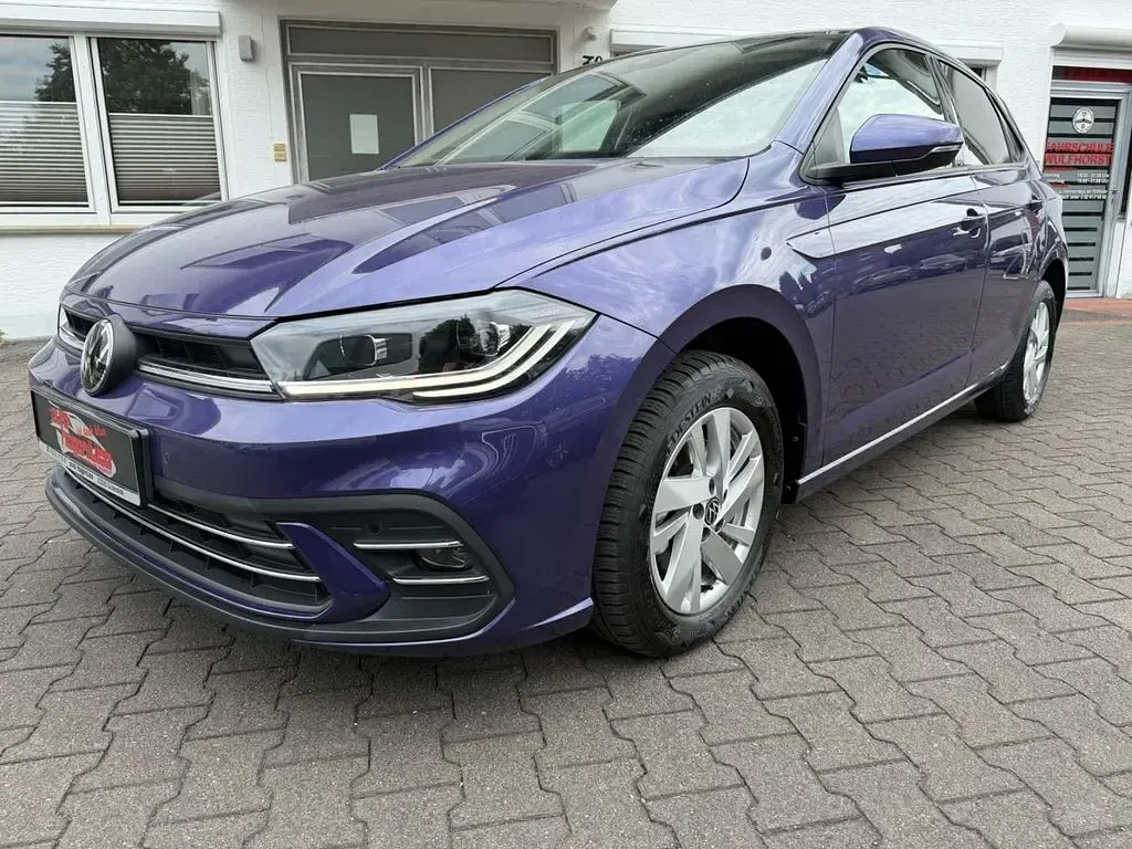 Gebraucht VW Polo Style 110 PS (80 kW) 2022 Violett Kleinwagen