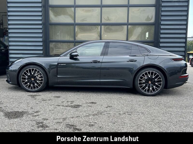 Gebraucht Porsche Panamera 4 470 PS (345 kW) 2025 Vulkangraumetallic Limousine