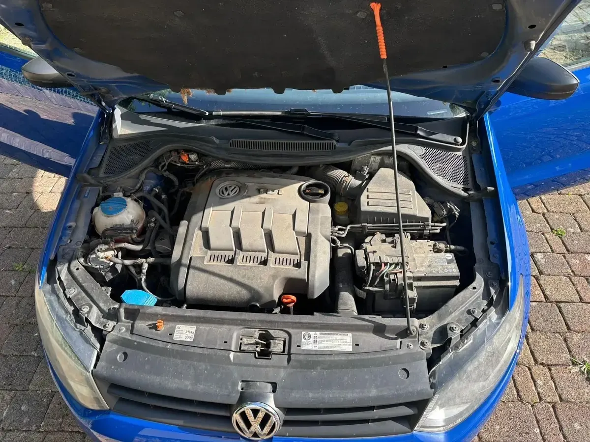 Gebraucht VW Polo 55 PS (40 kW) 2011 Blau Kleinwagen