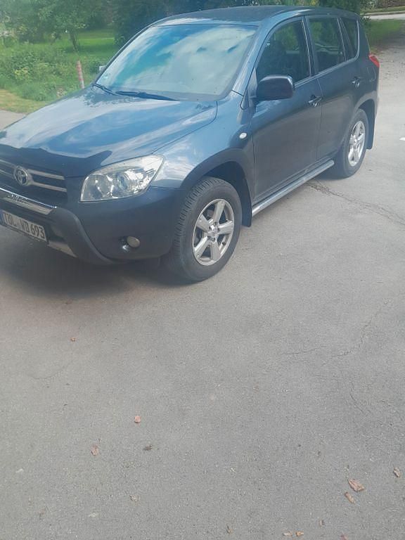 Gebraucht 2008 Toyota RAV4 Sol SUV | 10.000 € (Etwas zu teuer) - Bild 1/1
