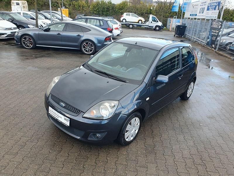 Gebraucht Ford Fiesta Style 101 PS (74 kW) 2007 Grau Kleinwagen