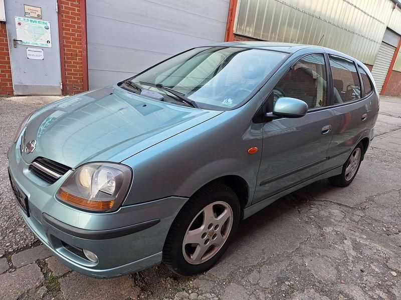 Blau Gebraucht 2001 Nissan Almera Tino Basis Van / Kleinbus | 2.400 € (Fairer Preis) - Bild 1/4