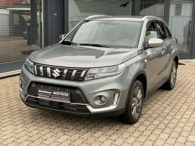 Grau Gebraucht 2021 Suzuki Vitara Comfort SUV | 19.790 € - Bild 1/4