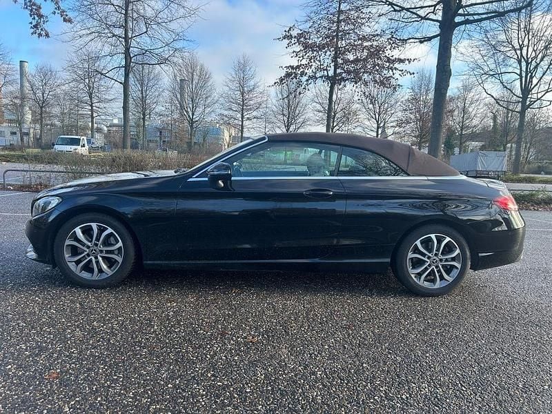 Gebraucht Mercedes C250 204 PS (150 kW) 2017 Schwarz Cabrio