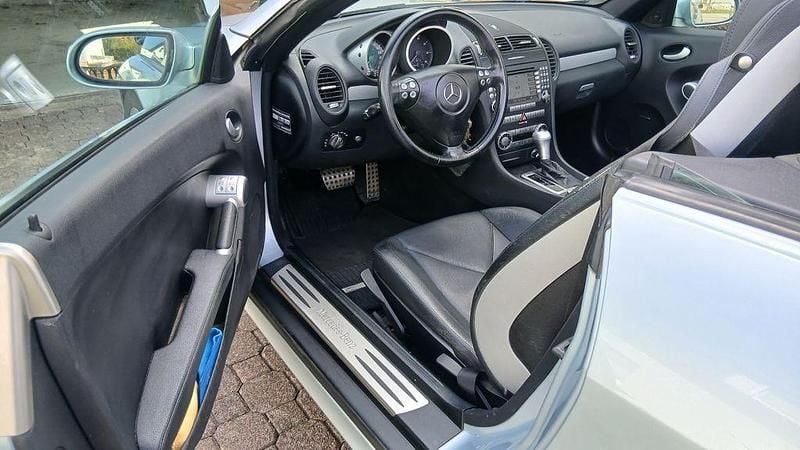 Gebraucht Mercedes SLK280 231 PS (169 kW) 2006 Silber Cabrio