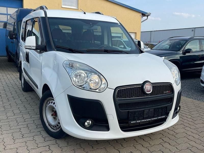 Weiß Gebraucht 2011 Fiat Doblò Emotion Van / Kleinbus | 4.750 € (Guter Preis) - Bild 1/4