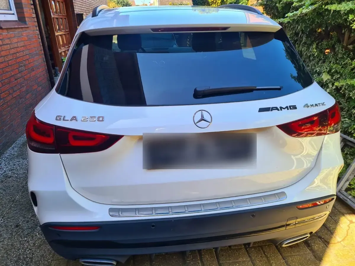 Gebraucht Mercedes GLA250 AMG 224 PS (164 kW) 2020 Weiß SUV