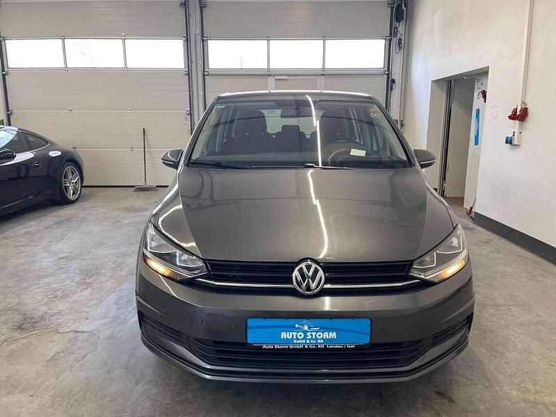 Gebraucht VW Touran 110 PS (80 kW) 2016 Indiumgrau metallic Van / Kleinbus