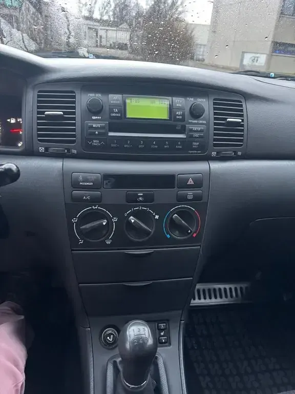 Gebraucht Toyota Corolla Edition 110 PS (80 kW) 2006 Silber Limousine