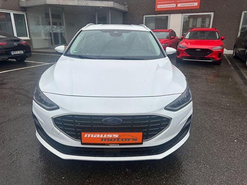 Gebraucht Ford Focus Titanium 116 PS (85 kW) 2023 Weiß Limousine