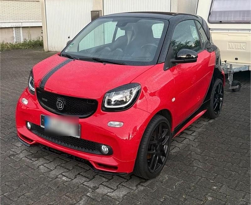 Rot Gebraucht 2016 Smart ForTwo Coupé Brabus Kleinwagen | 8.290 € - Bild 1/4