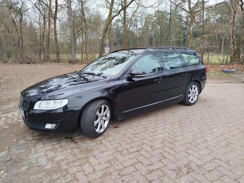 Gebraucht Volvo V70 Kinetic 181 PS (133 kW) 2016 Schwarz Kombi