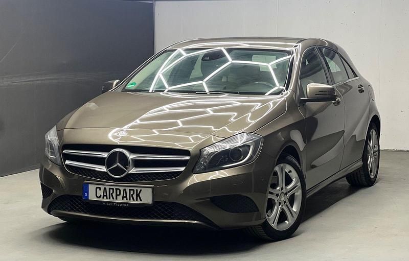 Gebraucht Mercedes A180 122 PS (89 kW) 2013 Braun Kombi