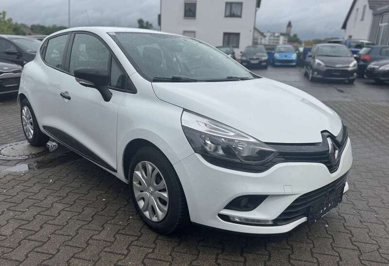 Gletscherweiss Gebraucht 2017 Renault Clio IV Expression Kleinwagen | 4.990 € (Superpreis) - Bild 1/4