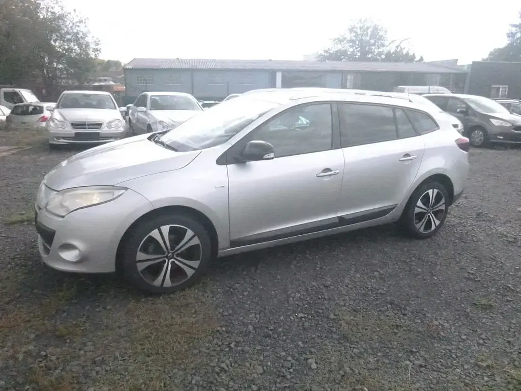 Gebraucht Renault Mégane III Bose Edition 131 PS (96 kW) 2012 Grau Limousine