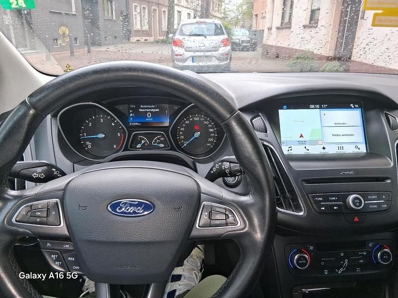 Usata Ford Focus 150 CV (110 kW) 2017 Blu Station wagon