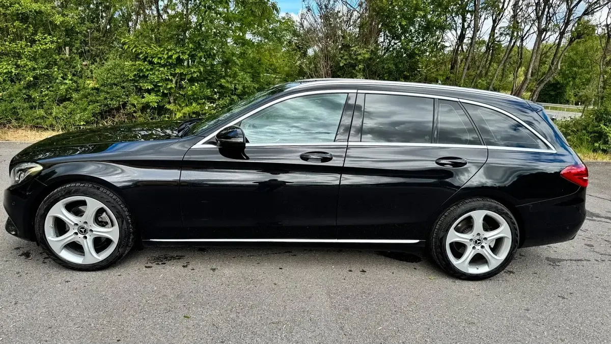 Gebraucht Mercedes C220 170 PS (125 kW) 2017 Schwarz Kombi