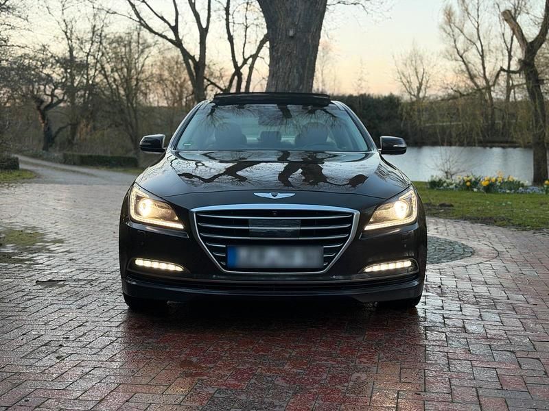 Gebraucht Hyundai Genesis 315 PS (231 kW) 2015 Braun Limousine