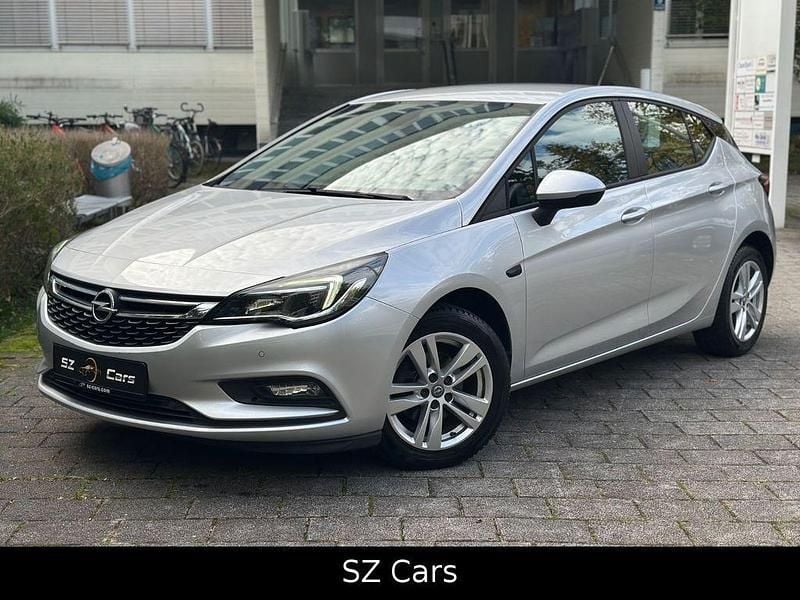 Silber Gebraucht 2016 Opel Astra Edition Limousine | 7.900 € (Guter Preis) - Bild 1/4
