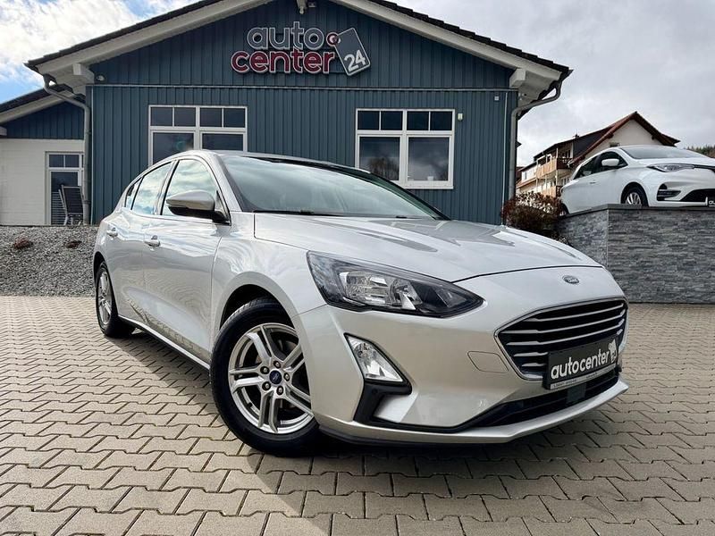 Gebraucht Ford Focus Cool & Connect 95 PS (69 kW) 2020 Silber Limousine