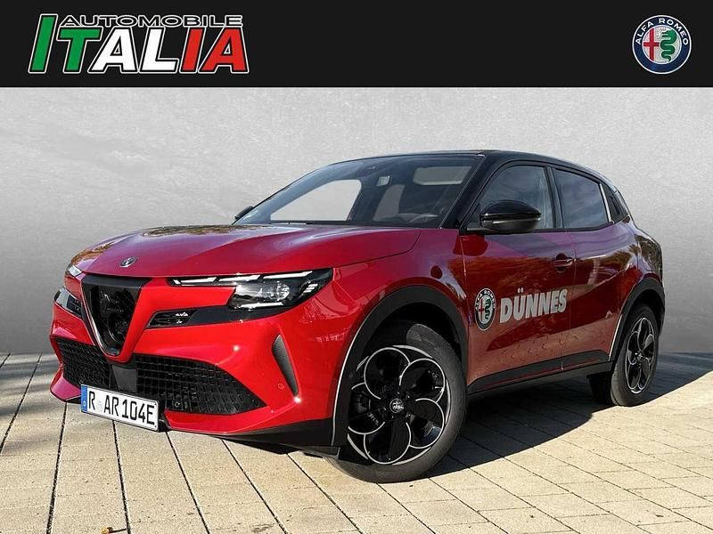 Rot (rosso brera) Gebraucht 2024 Alfa Romeo Junior Edizione Speciale SUV | 47.600 € - Bild 1/4