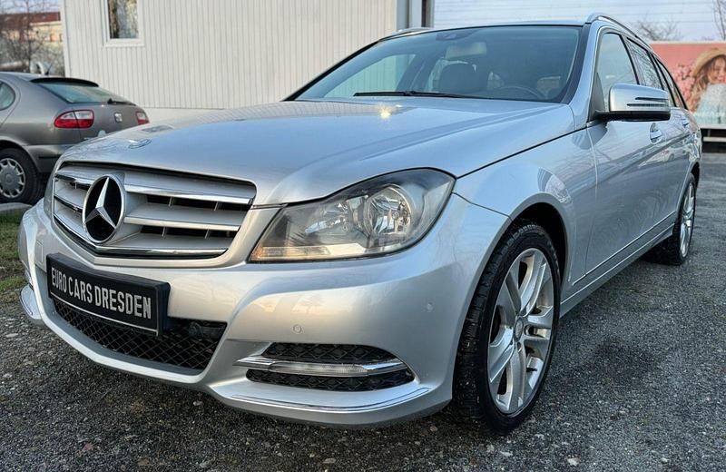 Grau Gebraucht 2012 Mercedes C200 Avantgarde Kombi | 7.999 € (Guter Preis) - Bild 1/4