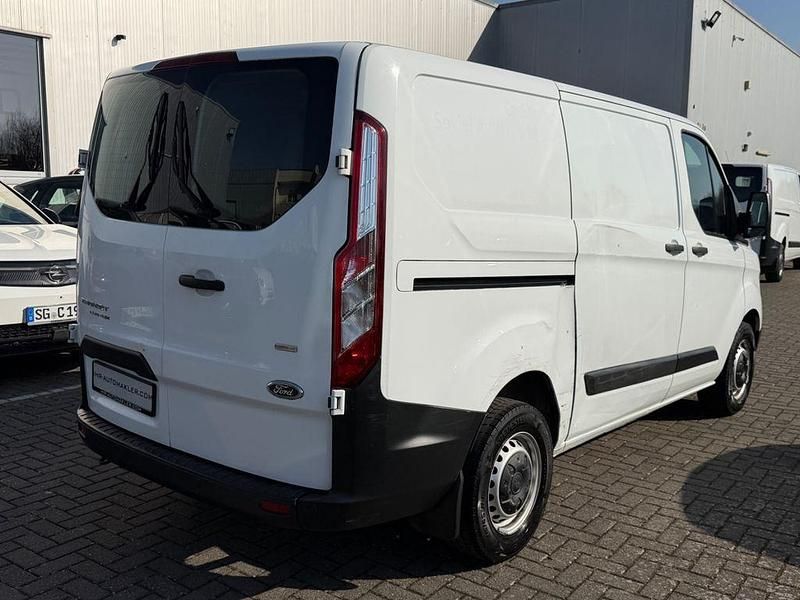 Gebraucht Ford Transit Custom 105 PS (77 kW) 2019 Weiß Van / Kleinbus