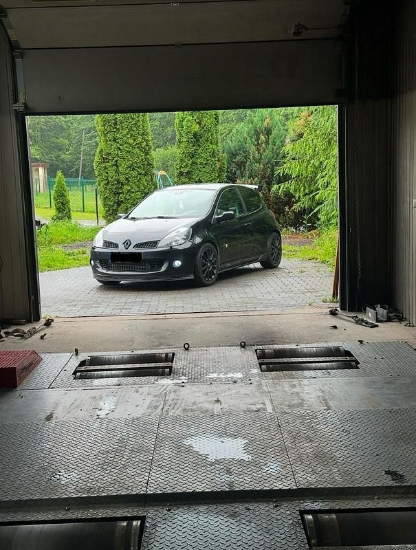 Schwarz Gebraucht 2008 Renault Clio III R.S. Kleinwagen | 16.800 € - Bild 1/4