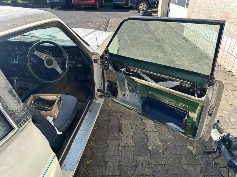 Gebraucht 1977 Reliant Scimitar Coupé | 800 € - Bild 1/4