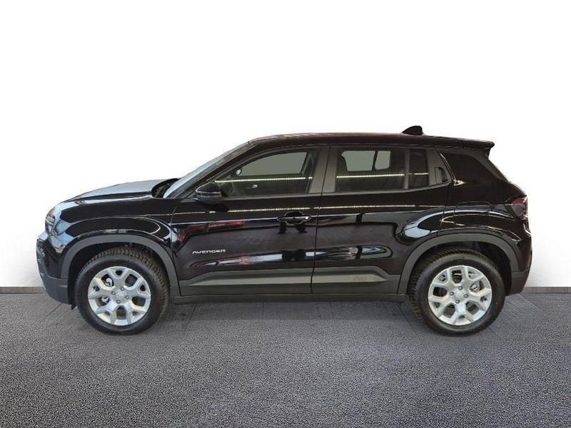 Neu Jeep Avenger Altitude 101 PS (74 kW) 2025 Solid black clear coat SUV