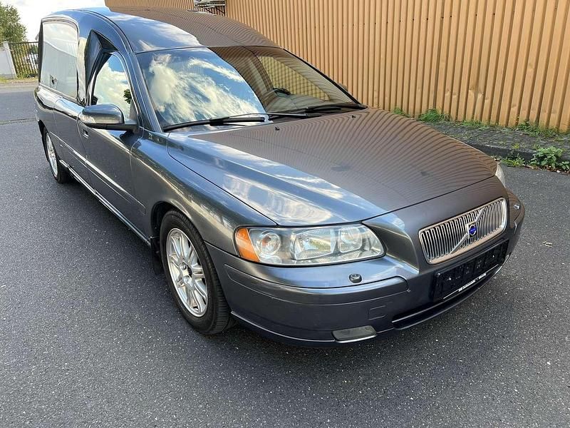 Gebraucht Volvo V70 Momentum 170 PS (125 kW) 2009 Grau Kombi