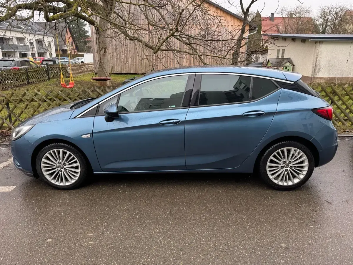 Gebraucht Opel Astra Innovation 136 PS (100 kW) 2015 Blau Limousine