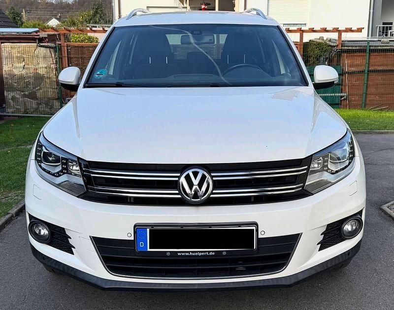 Weiß Gebraucht 2012 VW Tiguan Sportline SUV | 11.100 € (Fairer Preis) - Bild 1/4