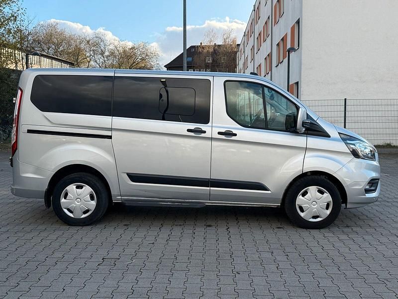 Gebraucht Ford Transit Custom Trend 131 PS (96 kW) 2020 Silber Van / Kleinbus