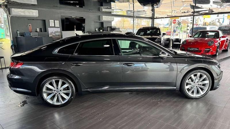Gebraucht VW Arteon Elegance 150 PS (110 kW) 2017 Grau Kleinwagen