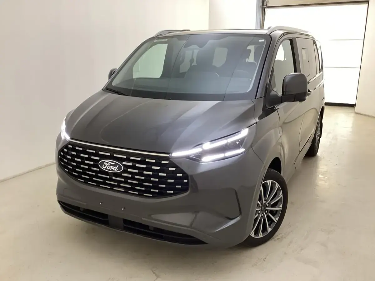 Gebraucht Ford Tourneo Custom Titanium X 233 PS (171 kW) 2026 Van