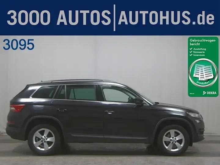 Silber Gebraucht 2021 Skoda Kodiaq LAURIN & KLEMENT SUV | 35.150 € (Fairer Preis) - Bild 1/4