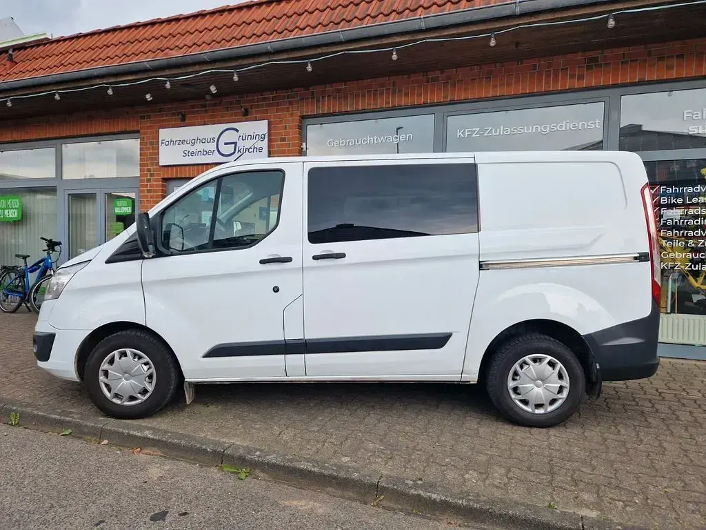 Gebraucht Ford Transit 131 PS (96 kW) 2017 Weiß Kombi