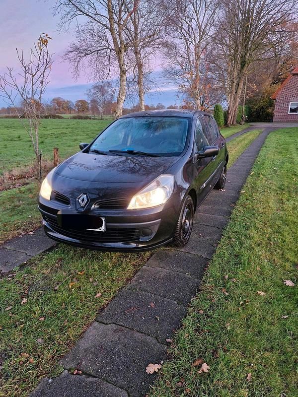 Schwarz Gebraucht 2007 Renault Clio III Limousine | 1.650 € (Guter Preis) - Bild 1/4
