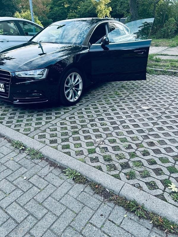 Schwarz Gebraucht 2016 Audi A5 Sport Limousine | 10.500 € (Guter Preis) - Bild 1/4
