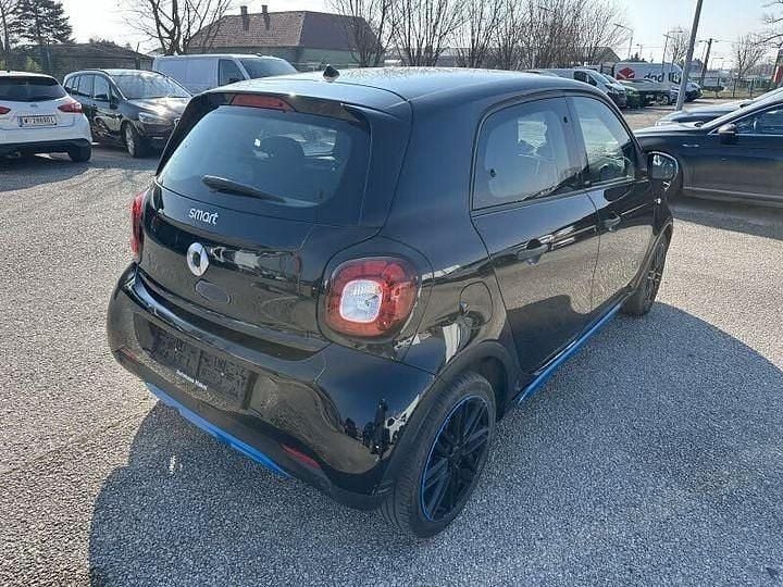 Gebraucht Smart ForFour Electric Drive 60 kW (82 PS) 2019 Schwarz Limousine